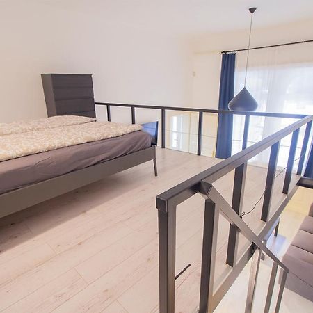 Industrial Double Loft Apartment Budapest Kültér fotó