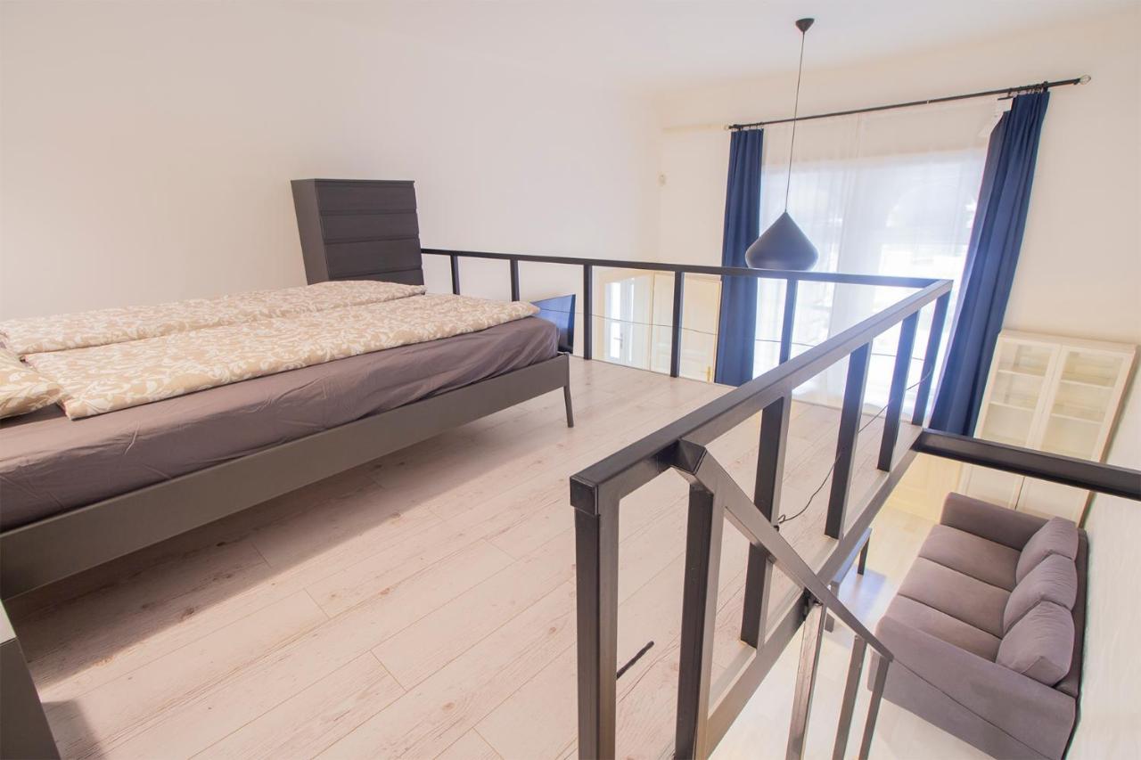 Industrial Double Loft Apartment Budapest Kültér fotó