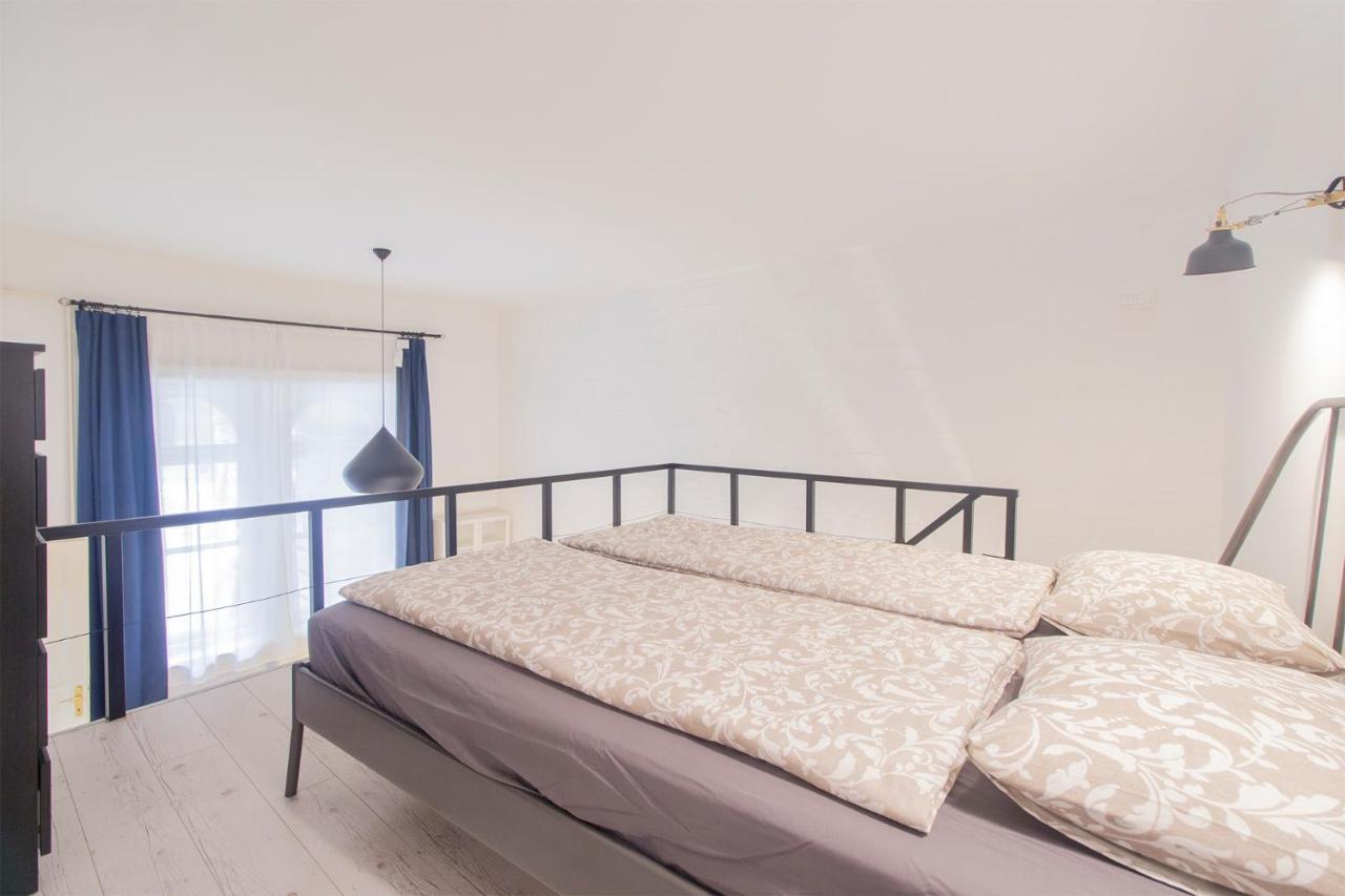 Industrial Double Loft Apartment Budapest Kültér fotó