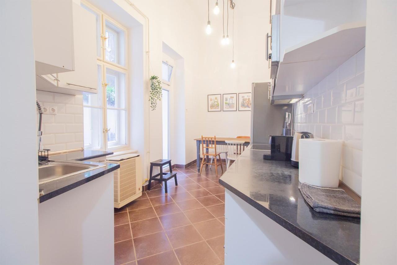 Industrial Double Loft Apartment Budapest Kültér fotó