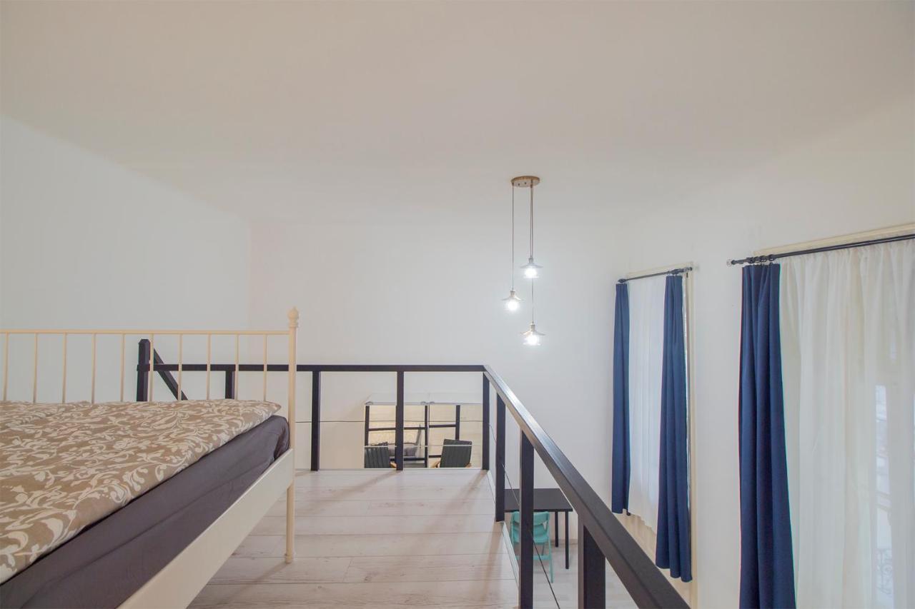 Industrial Double Loft Apartment Budapest Kültér fotó