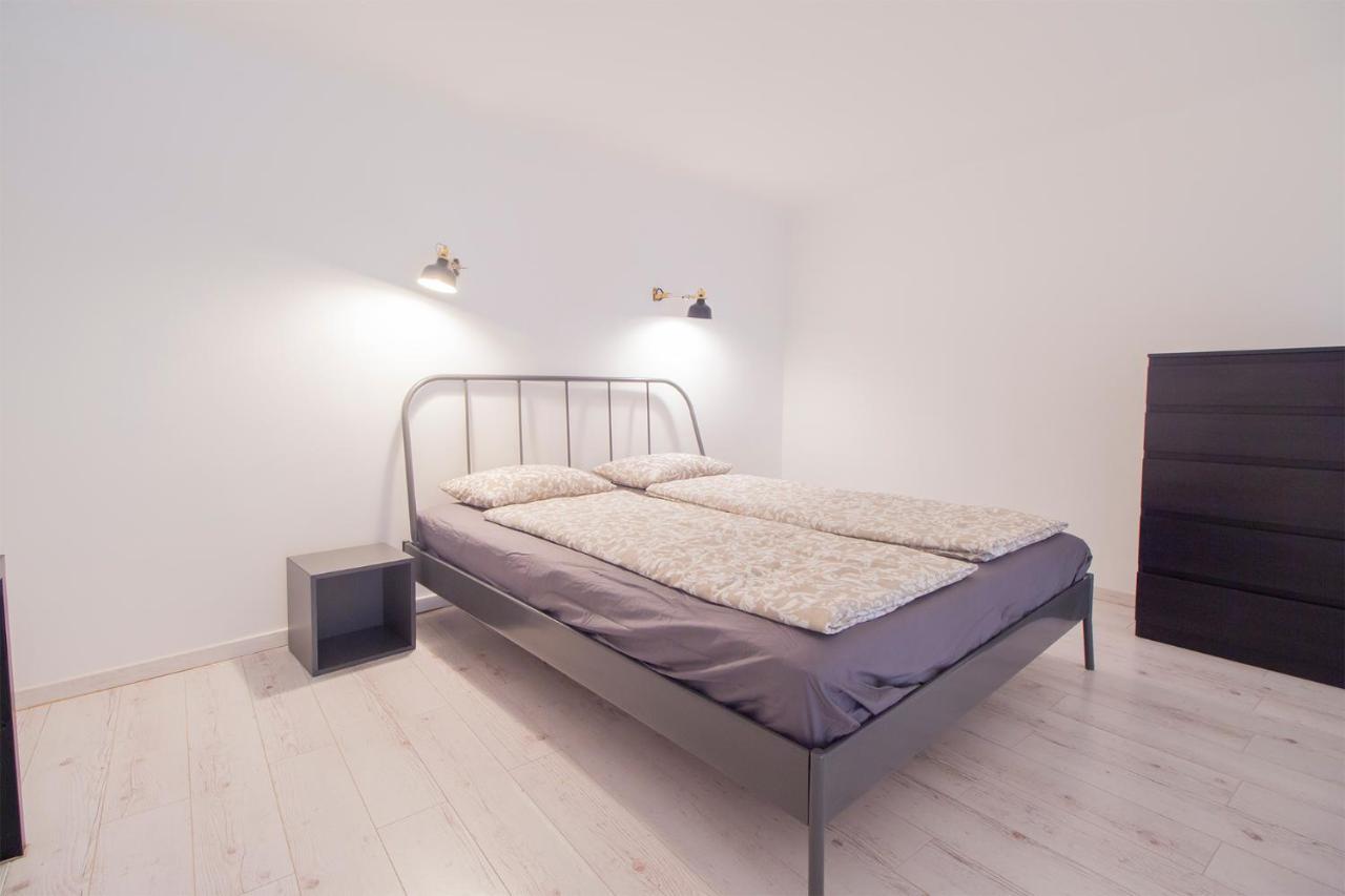 Industrial Double Loft Apartment Budapest Kültér fotó